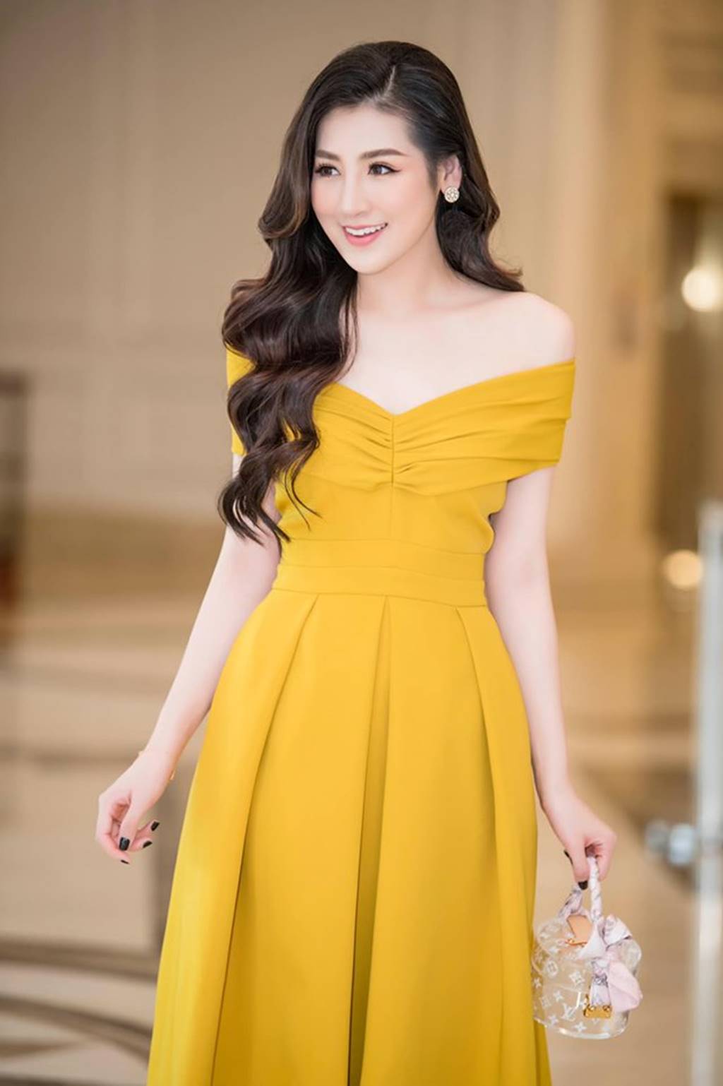 4 mỹ nhân đẹp tựa nữ thần sau sinh-6