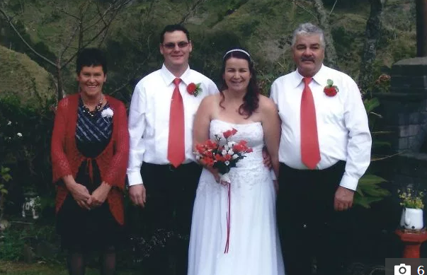 Bất chấp thiên hạ dị nghị, cô gái quyết lấy anh trai, đẻ tằng tằng bốn đứa con-4