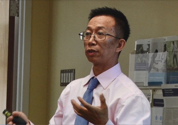 Có 2 con mà trường đại học nào ở Mỹ cũng muốn nhận, ông bố khai thật bí quyết lạ-1