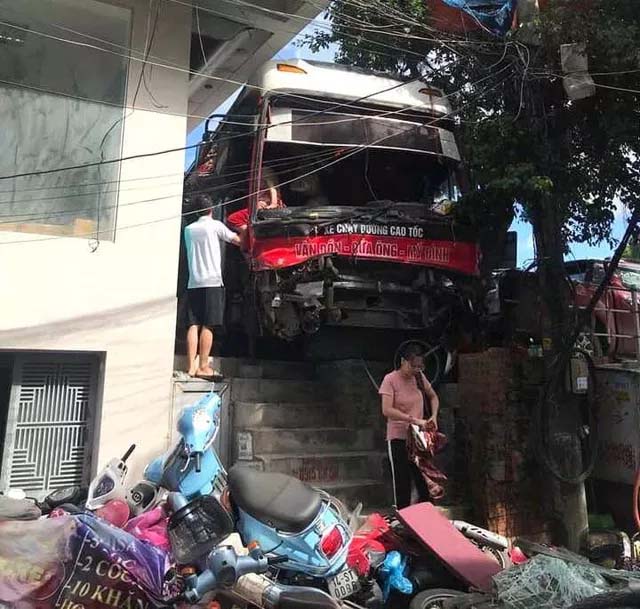 Hé lộ nguyên nhân vụ tai nạn thảm khốc tại Quảng Ninh-3