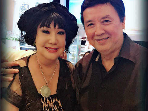 Câu chuyện hiếu thảo động lòng người: Cô gái hy sinh cuộc sống từ năm 9 tuổi để kéo dài sự sống 16 năm cho mẹ nuôi-3