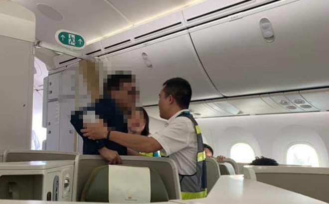 Đại gia bất động sản nghi sàm sỡ khách nữ còn sờ vào cả tiếp viên trưởng Vietnam Airlines-1