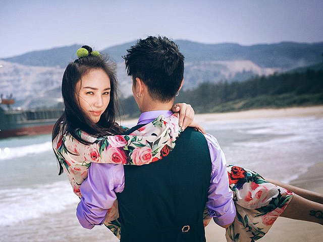 Đang ngây ngất ôm tình cũ bốc lửa, gã đàn ông lạ ập vào, tôi ôm nỗi nhục ê chề-2