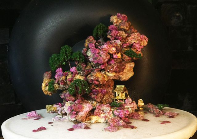 Tiểu cảnh non bộ làm từ đá quý độc nhất vô nhị, cứ làm ra là bán hết-13