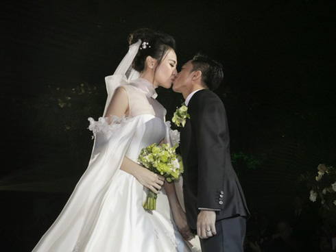 Lời nói xúc động nhất của Cường Đô La và Đàm Thu Trang trong hôn lễ thế kỉ-3