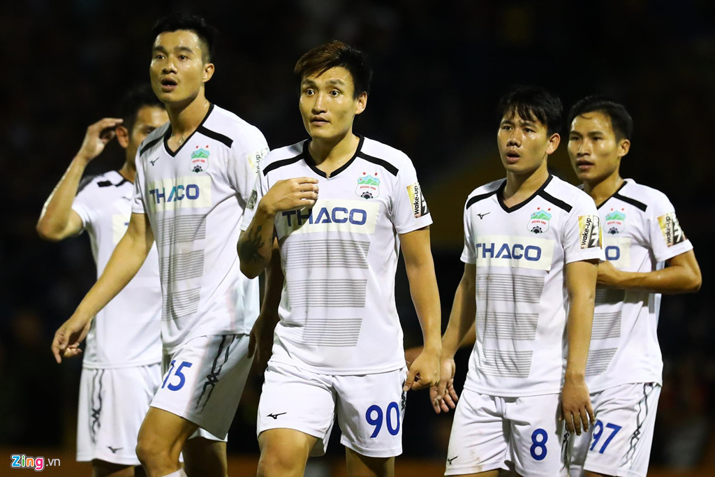 Xuân Trường lập cú đúp, cãi trọng tài trong 90 phút đầy biến cố-12