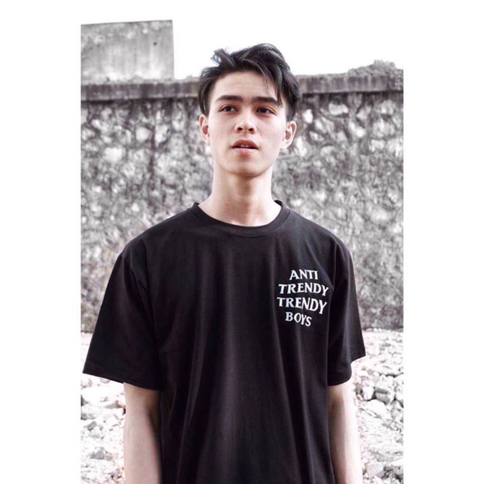 Nam sinh Hải Phòng gây bão vì đẹp chuẩn soái ca, nhưng kéo đến tấm ảnh thời bé mới thực sự bất ngờ-6