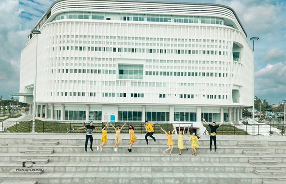 Nhà văn hoá sinh viên: Một địa điểm sống ảo góc nào cũng đẹp mới lộ diện của ĐH Quốc gia TP.HCM-1