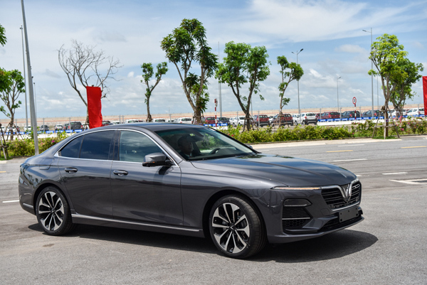 Những phản hồi đầu tiên về VinFast Lux SA2.0 và Lux A2.0-1