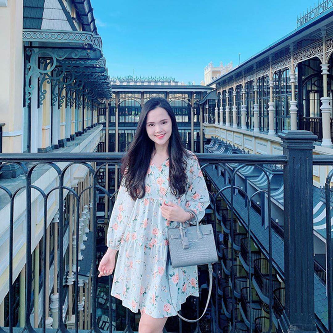 Bạn gái Quang Hải, Duy Mạnh khoe ảnh du lịch: Bánh bèo, sexy đủ cả-14