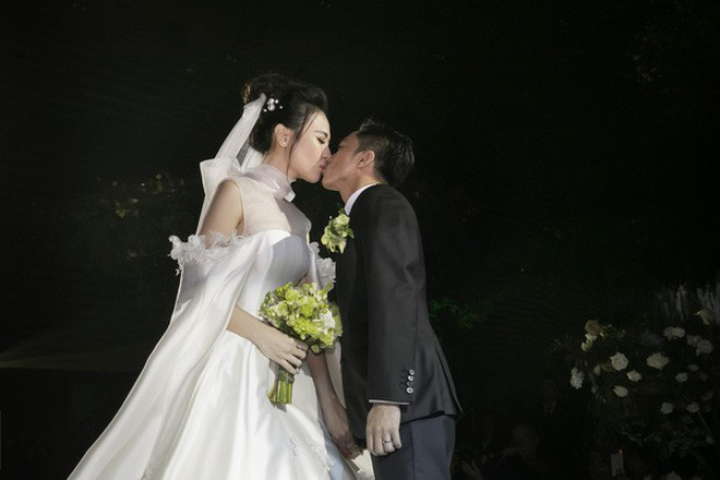 Hồ Ngọc Hà phản ứng ra sao trong ngày cưới của Cường Đô La và Đàm Thu Trang?-3