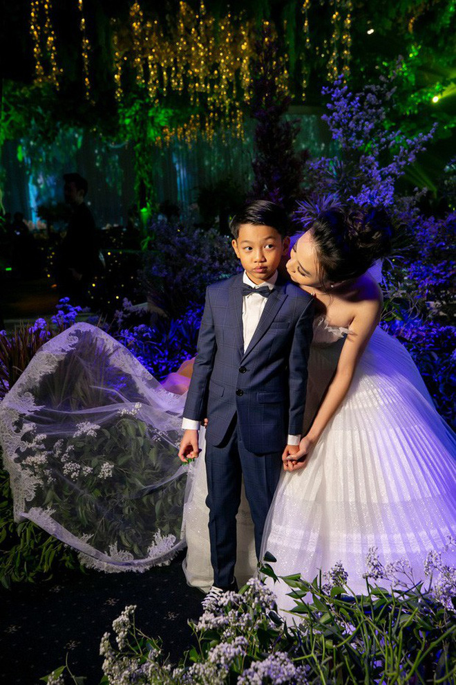 Hồ Ngọc Hà phản ứng ra sao trong ngày cưới của Cường Đô La và Đàm Thu Trang?-2