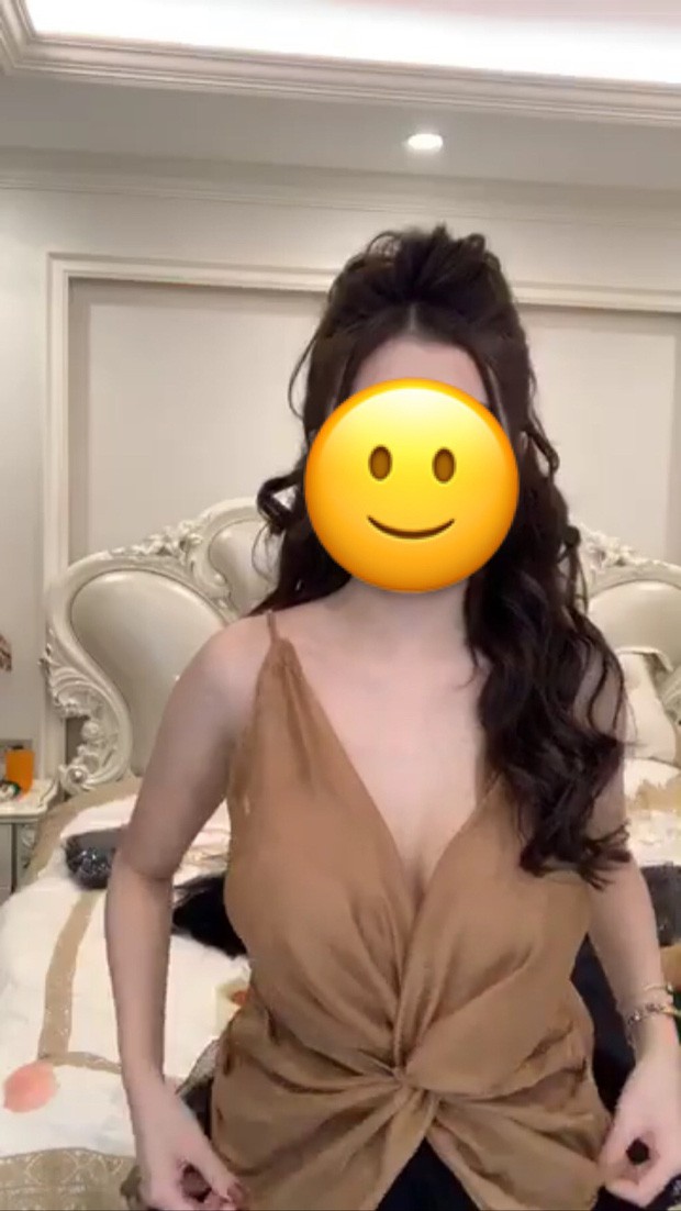 Bị tố bán áo 500k nhăn nhúm như giẻ lau, cô nàng hotgirl đang đi chơi bỏ về livestream thử áo và tiết lộ bất ngờ-6