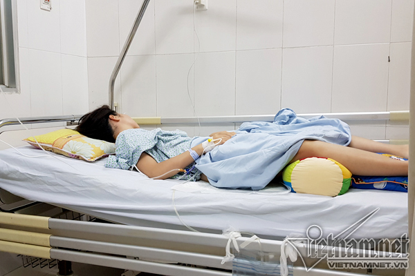 Không thể quan hệ tình dục, cô gái được tạo âm đạo từ niêm mạc miệng-1