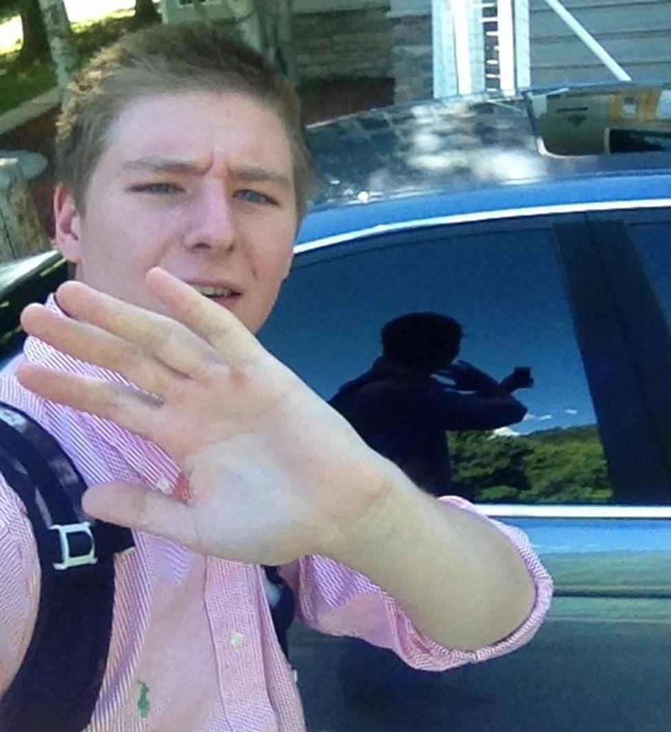 Con người đang ngày càng sống ảo bất chấp sự hiểm nguy-14