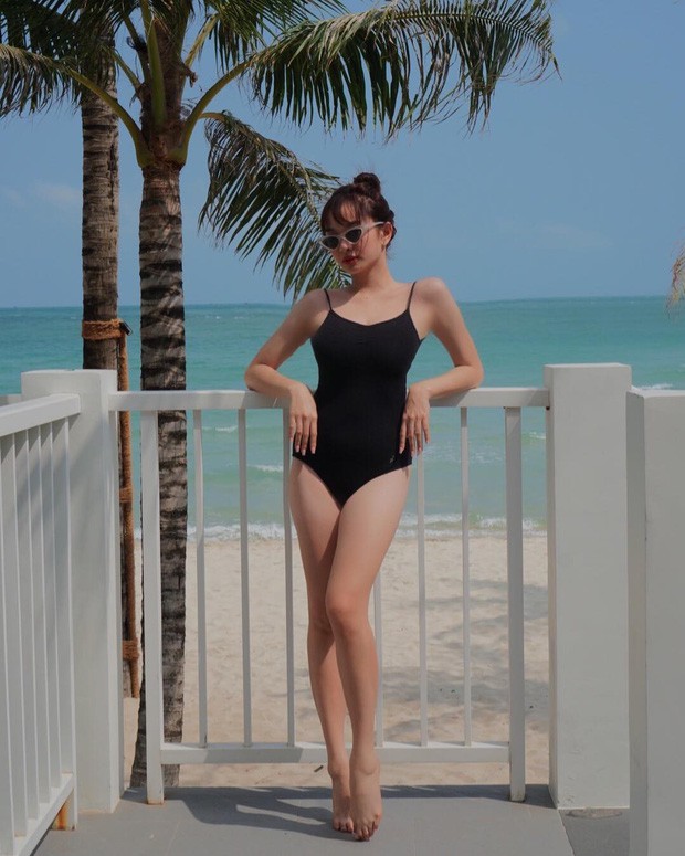 Sao Việt diện bikini: Bích Phương tưởng lép mà có của nả như ai, Min đẹp hút hồn nhưng bất ngờ nhất là Hoàng Thuỳ với nghi án dao kéo vòng 1-13