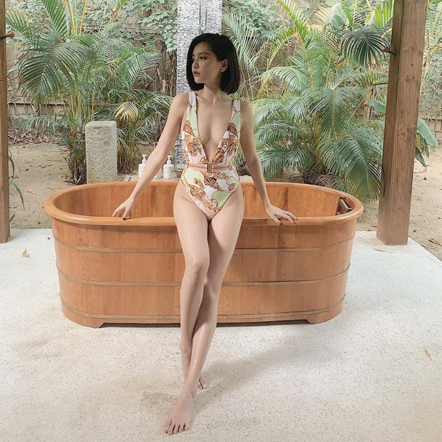 Sao Việt diện bikini: Bích Phương tưởng lép mà có của nả như ai, Min đẹp hút hồn nhưng bất ngờ nhất là Hoàng Thuỳ với nghi án dao kéo vòng 1-2