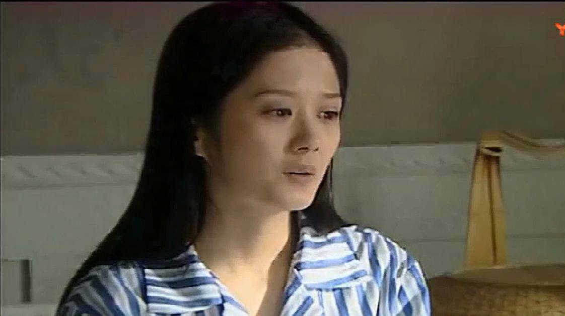 Chồng đi nước ngoài không gửi vợ một xu nuôi con nhưng lại đưa hết cho người này-2