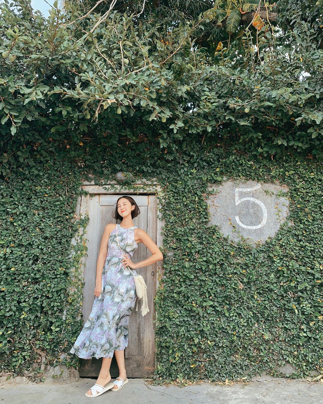 Dù tới sở làm hay đi chơi thì street style Châu Á tuần này cũng cân hết, 15 bộ đều đơn giản mà đẹp sang-10