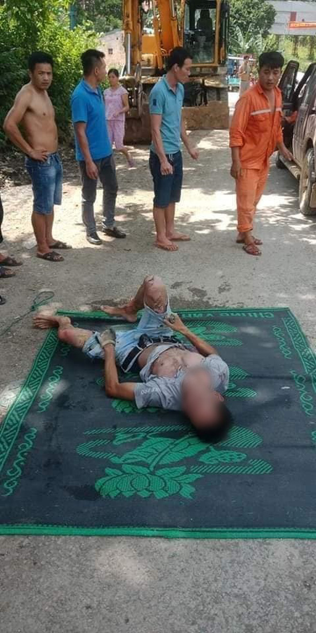 Kinh hoàng phát hiện người đàn ông bị điện giật, treo ngược trên cột điện-2