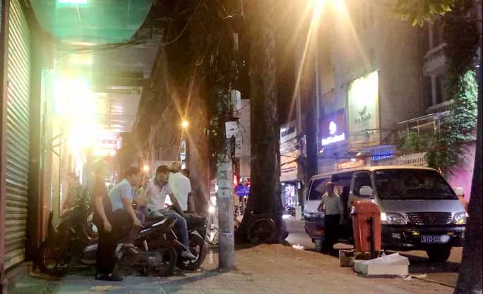 Bí mật bên trong các điểm thác loạn: Cuộc kiểm tra được báo trước?-1