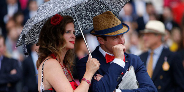 Thực hiện 10 điều này ở độ tuổi 20, chắc chắn 10 năm sau bạn sẽ trở thành triệu phú: Hãy phấn đấu khi còn sức trẻ để về sau không còn nuối tiếc-2