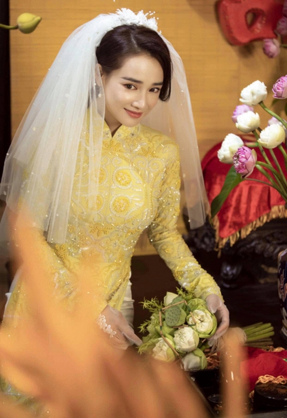 Nhã Phương đốn tim người hâm mộ khi khoác lên mình chiếc áo cô dâu-2