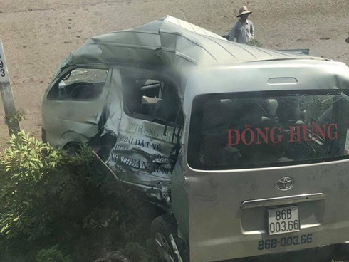 Hé lộ nguyên nhân vụ tàu hoả đâm ô tô khiến 3 người chết, 1 người bị thương ở Bình Thuận