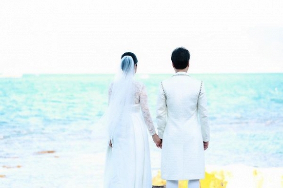 Ông hoàng nhạc sến Ngọc Sơn tung ảnh cưới, chính thức đòi quà mừng của ‘đại gia đình’-1