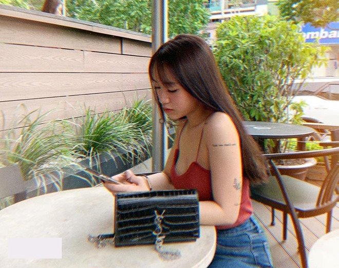 Con gái Minh Nhựa sở hữu chục đôi giày hiếm, xách túi 350 triệu đồng-6