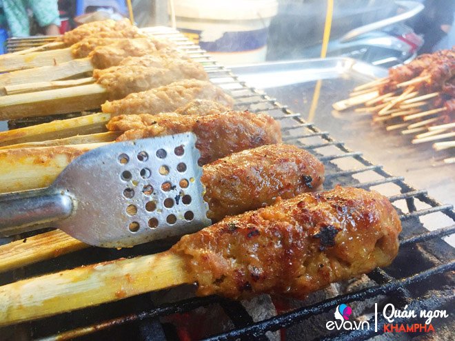 Mới bán được 1 năm, quán thịt bao mía Khâm Thiên khiến blogger Hàn Quốc mê như điếu đổ-11