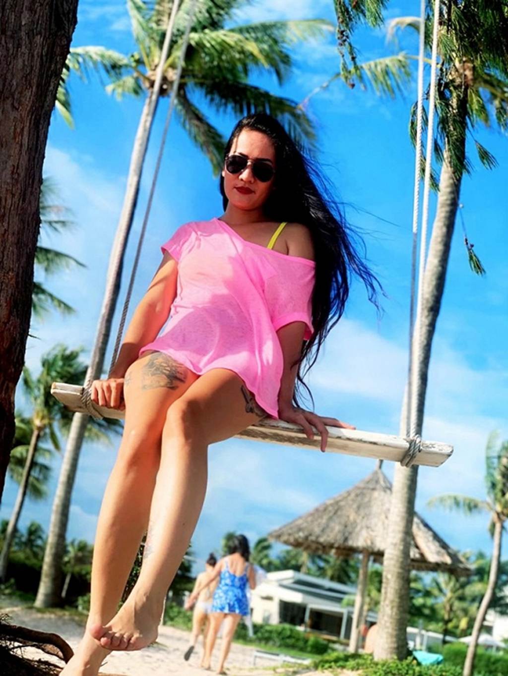 Người đẹp Về nhà đi con lộ hàng loạt hình xăm lớn khi diện bikini-12