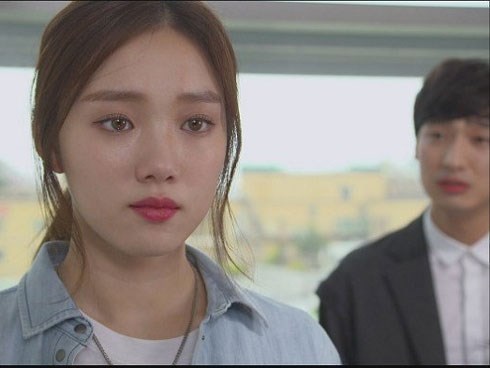 Chồng mỗi lần về ngoại đều giản dị bất thường, biết lý do tôi cười khẩy khinh bỉ