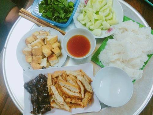 9X cứ vào bếp nấu món nào là chồng mê món đó, tới trẻ con cũng hưởng ứng nhiệt tình-5