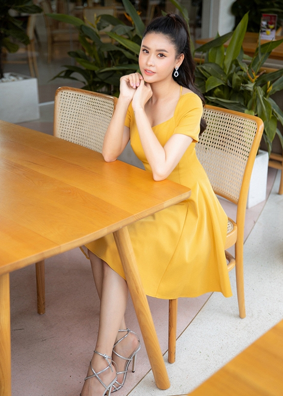 Trương Quỳnh Anh trẻ trung và sang trọng hút mọi góc nhìn-1