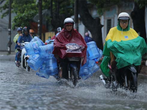 Hình ảnh mới nhất tại Quảng Ninh và Hải Phòng trước giờ bão số 3 đổ bộ-14