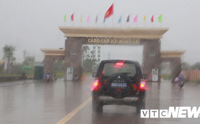 Hình ảnh mới nhất tại Quảng Ninh và Hải Phòng trước giờ bão số 3 đổ bộ-1