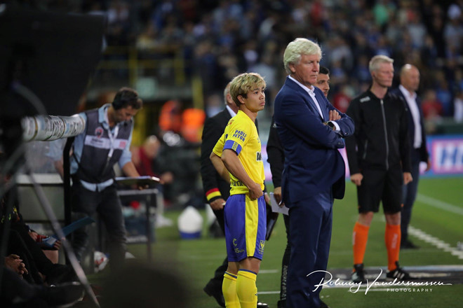 Hình ảnh Công Phượng lần đầu được ra sân ở trời Âu-3