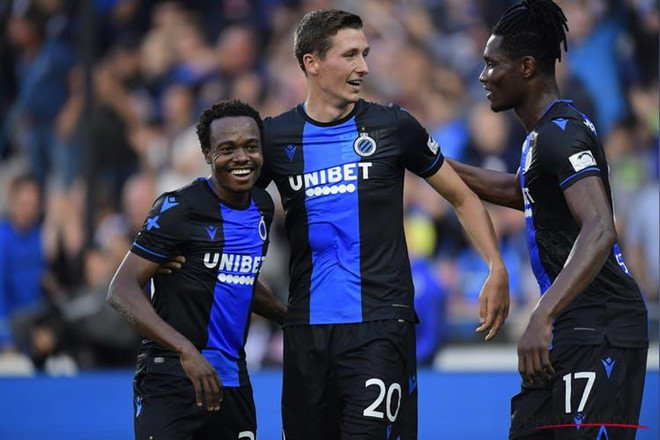 Hình ảnh Công Phượng lần đầu được ra sân ở trời Âu-8