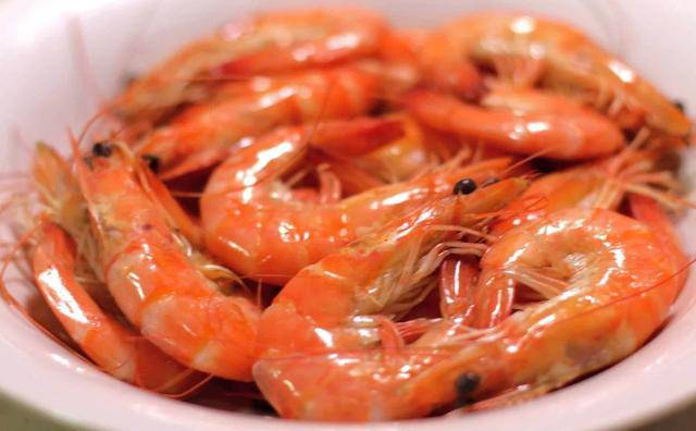 Luộc tôm dùng nước sôi hay nước lạnh, nếu làm sai chắn chắn món ăn mất ngon-3