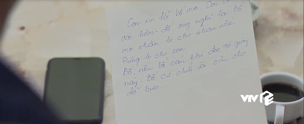 Về nhà đi con: Vũ cắt đứt liên lạc với Thư, tạm biệt bố mẹ sau hàng loạt biến cố thì ra để đi làm việc này?-3