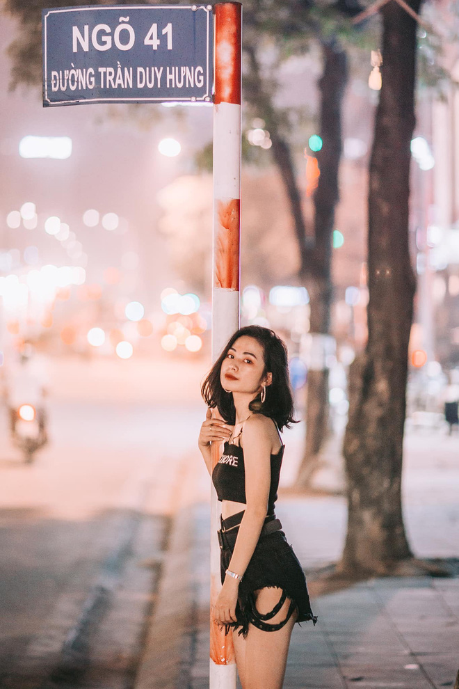 Sau bức ảnh xinh đẹp chụp trên phố Trần Duy Hưng, cô gái nhận loạt tin nhắn nhạy cảm-1