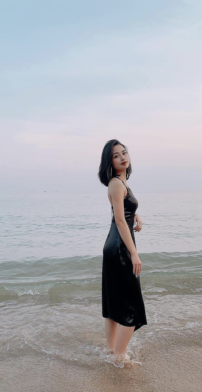 Sau bức ảnh xinh đẹp chụp trên phố Trần Duy Hưng, cô gái nhận loạt tin nhắn nhạy cảm-9