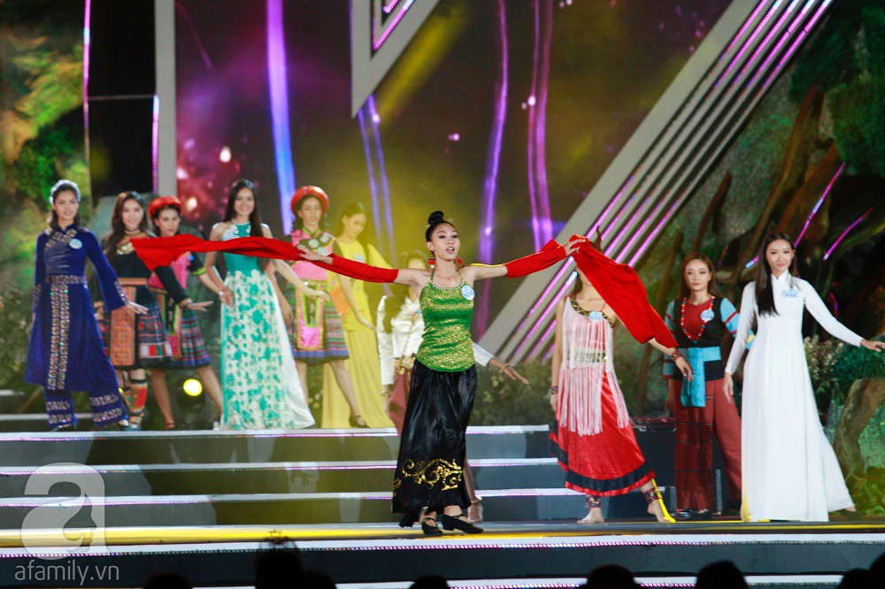 Lương Thùy Linh - mỹ nhân 10x học ngoại thương, IELTS 7.5 đăng quang Miss World Việt Nam 2019-37