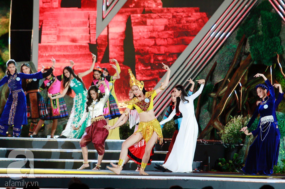 Lương Thùy Linh - mỹ nhân 10x học ngoại thương, IELTS 7.5 đăng quang Miss World Việt Nam 2019-38