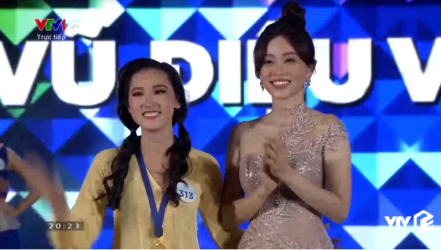 Lương Thùy Linh - mỹ nhân 10x học ngoại thương, IELTS 7.5 đăng quang Miss World Việt Nam 2019-32