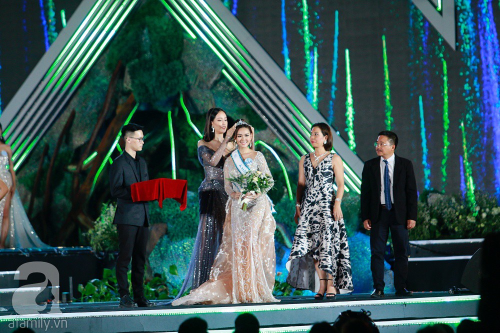 Lương Thùy Linh - mỹ nhân 10x học ngoại thương, IELTS 7.5 đăng quang Miss World Việt Nam 2019-5