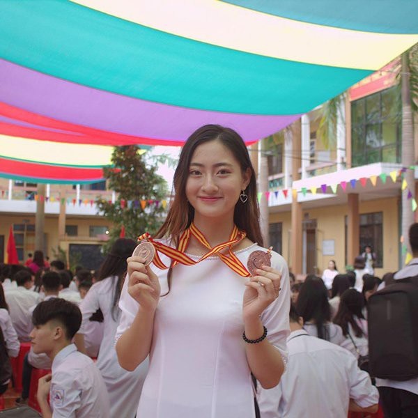 Chân dung Tân Hoa hậu Thế giới Việt Nam 2019: Xinh đẹp tự nhiên không góc chết, trình độ học vấn khủng, ngay từ đầu đã là ứng cử viên số 1 cho ngôi vị-10