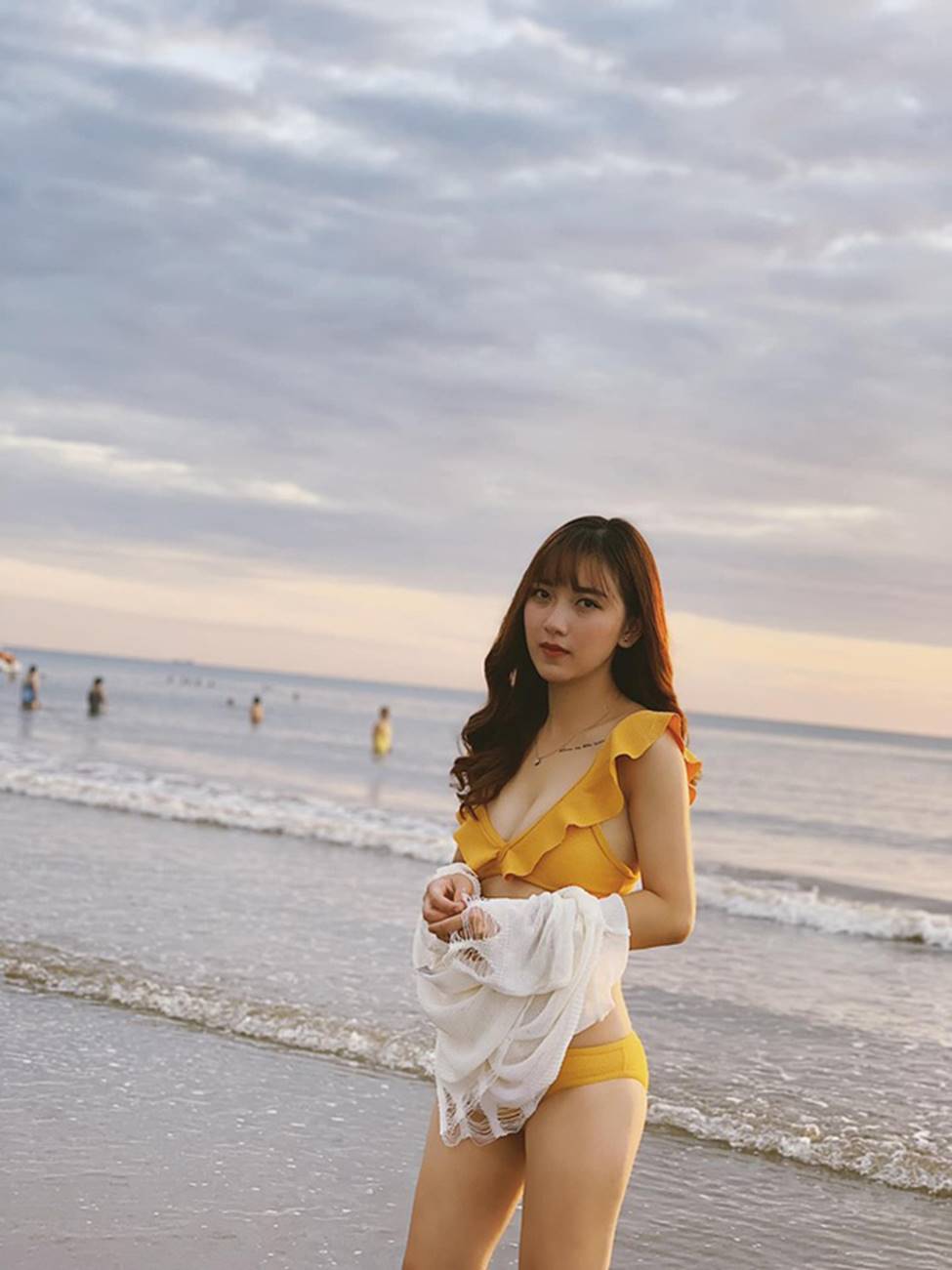 2 cô giáo tiểu học gây ngỡ ngàng vì ảnh đời thường bốc lửa-5