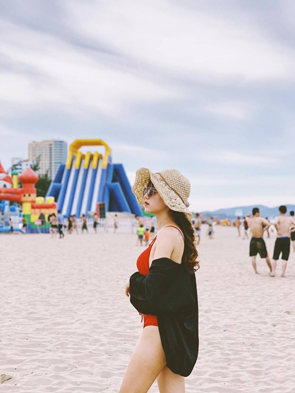 2 cô giáo tiểu học gây ngỡ ngàng vì ảnh đời thường bốc lửa-8